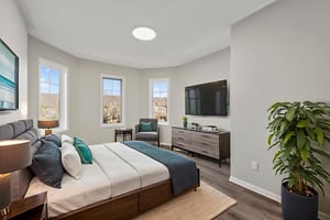 030 virtually staged.jpeg