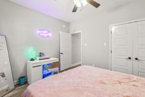  Photo 47