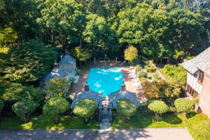  19 Burma Rd, Lloyd Harbor, NY 11743, US Photo 102