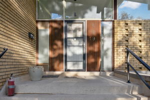 19 Candis Dr, Toronto ON