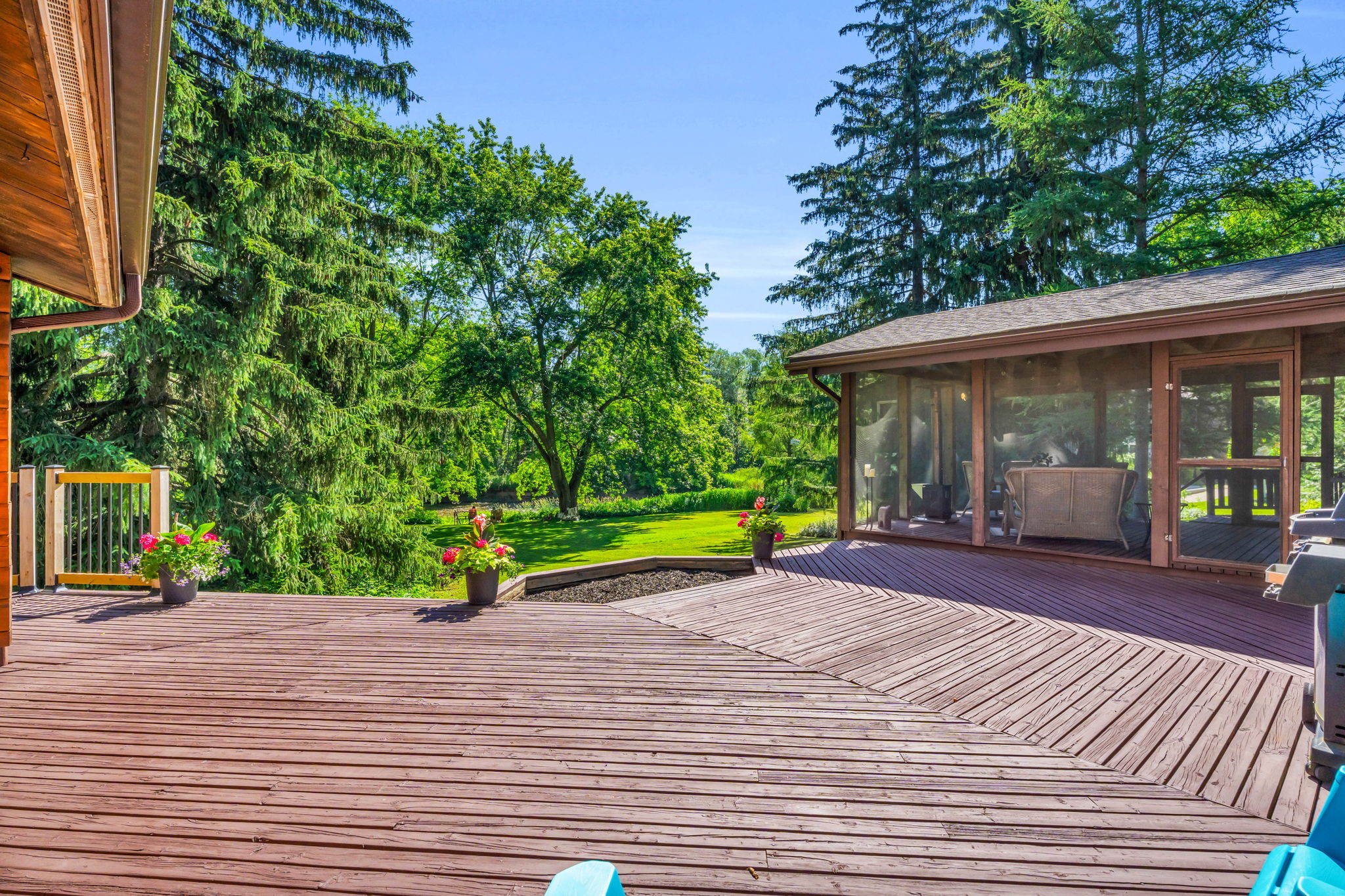 Deck