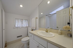  Photo 31