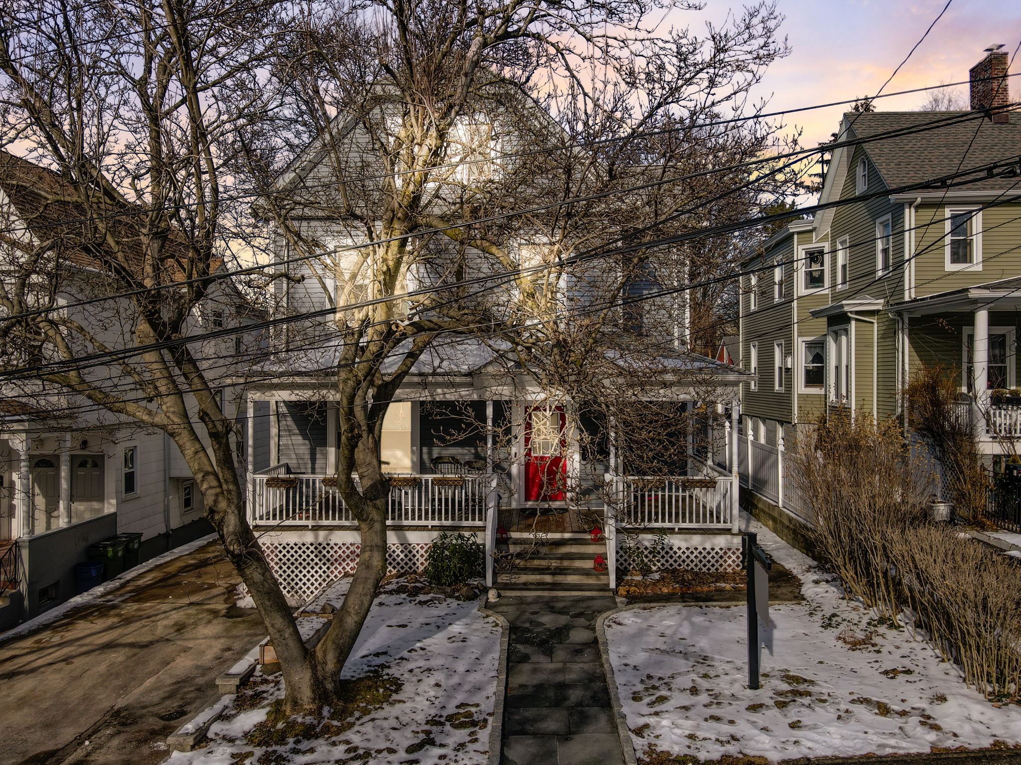 Dixon St Apt 2  - VT-003