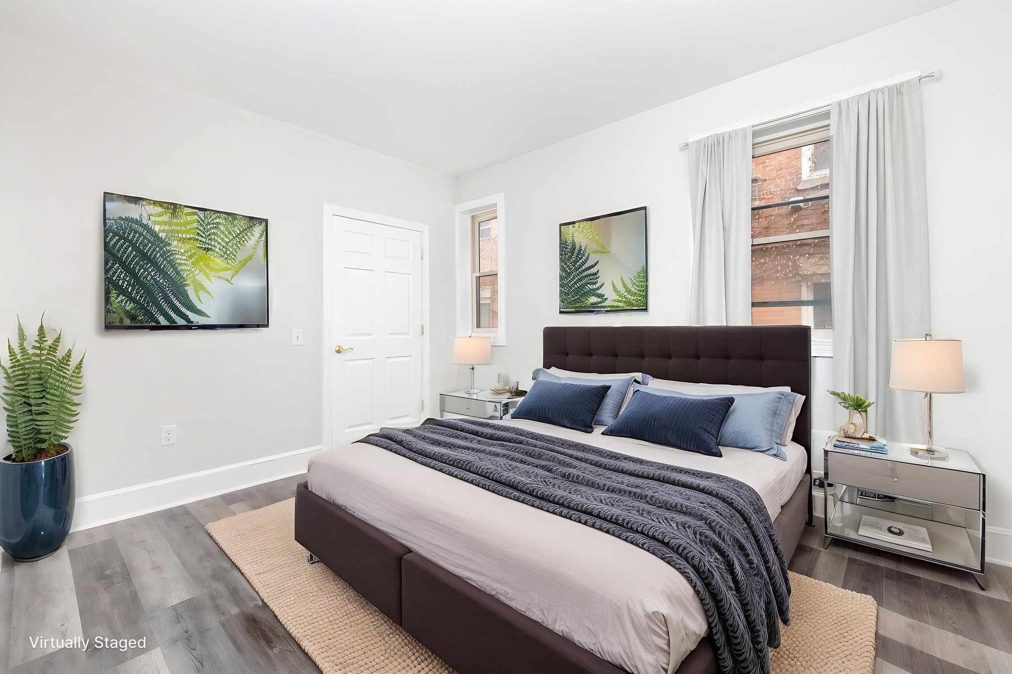 1T5A0377-Edit virtually staged.jpeg