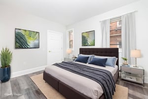 1T5A0377-Edit virtually staged.jpeg