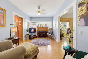  Photo 42