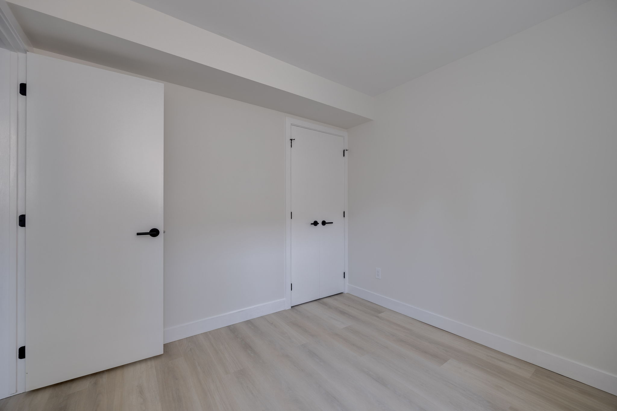 Toronto property showcase — delivered property photograph 28