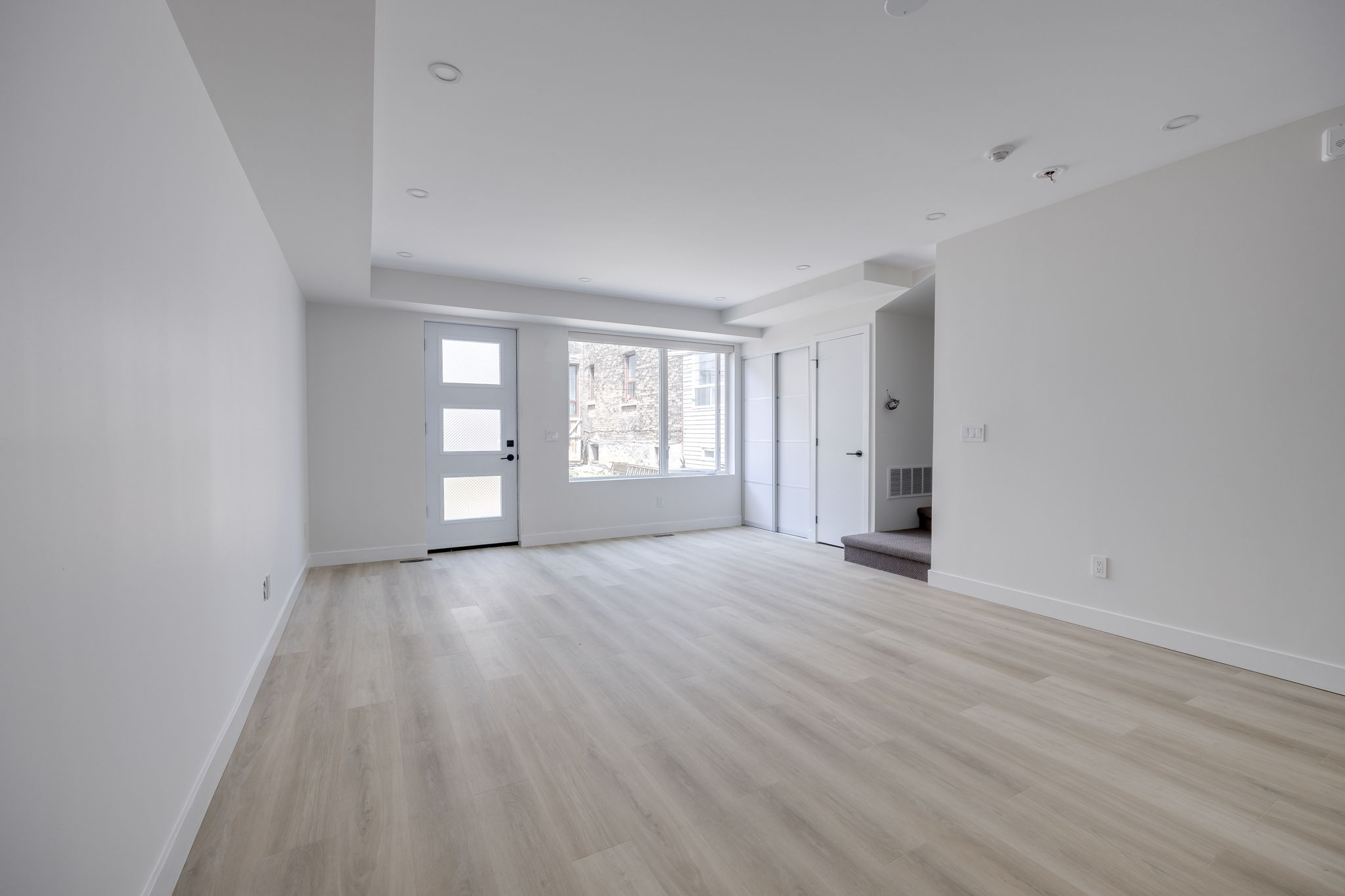 Toronto property showcase — delivered property photograph 3