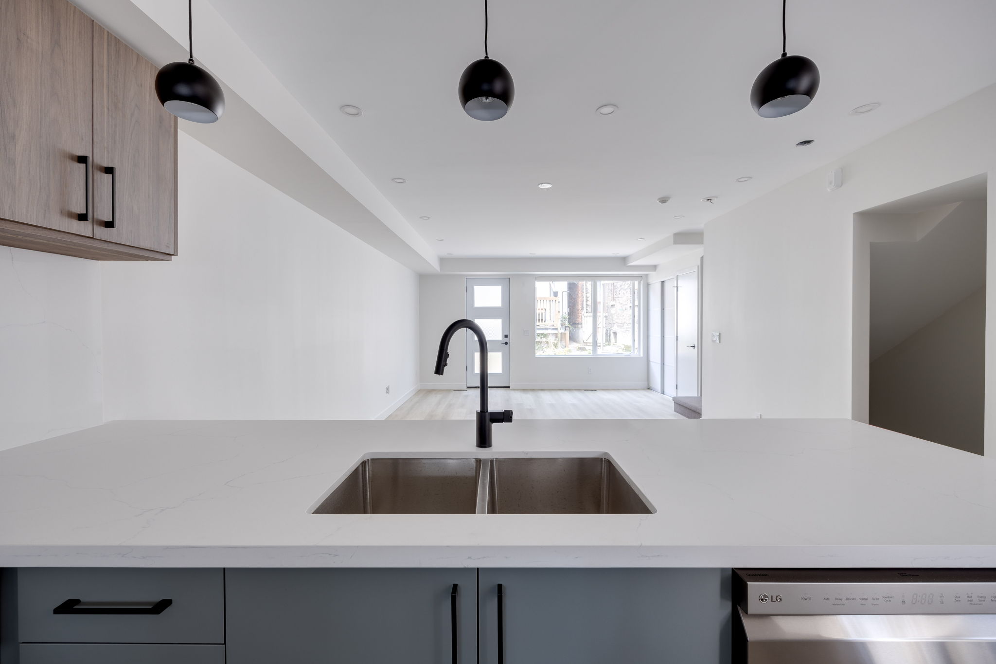 Toronto property showcase — delivered property photograph 5