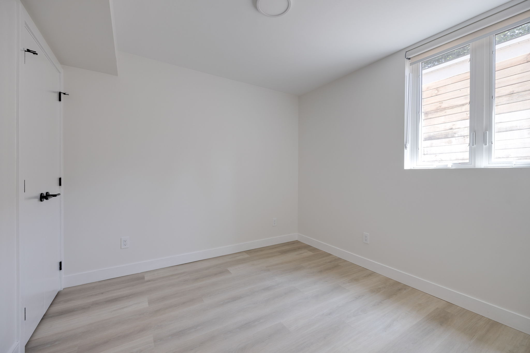 Toronto property showcase — delivered property photograph 27