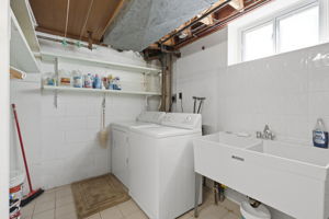  Photo 52