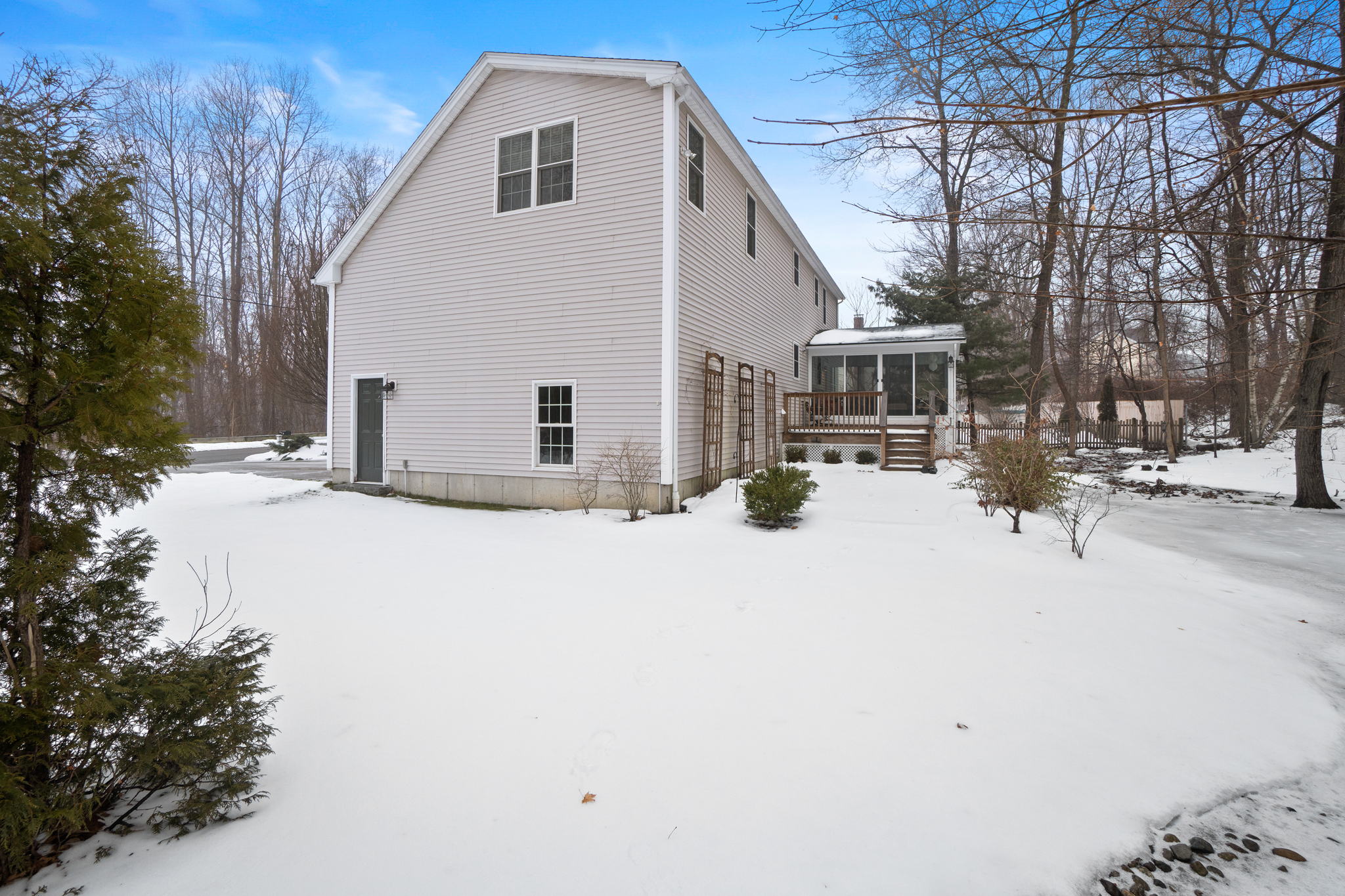 19 Kennedy Ct, Cumberland, RI 02864, USA Photo 47