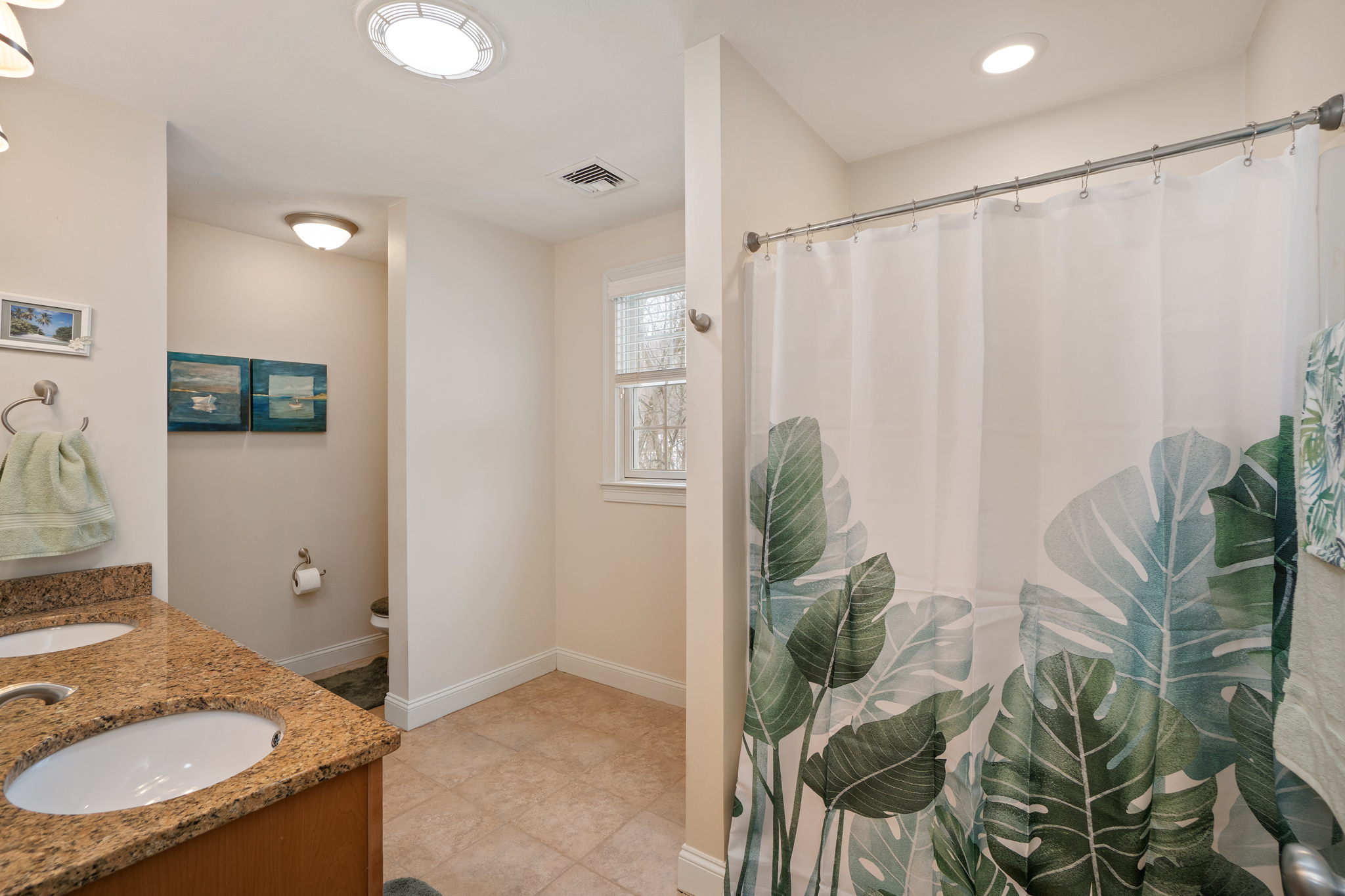 19 Kennedy Ct, Cumberland, RI 02864, USA Photo 16