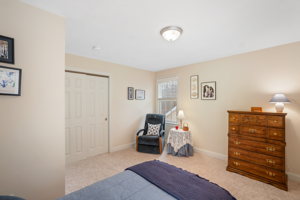19 Kennedy Ct, Cumberland, RI 02864, USA Photo 18