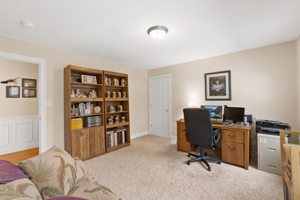 19 Kennedy Ct, Cumberland, RI 02864, USA Photo 6