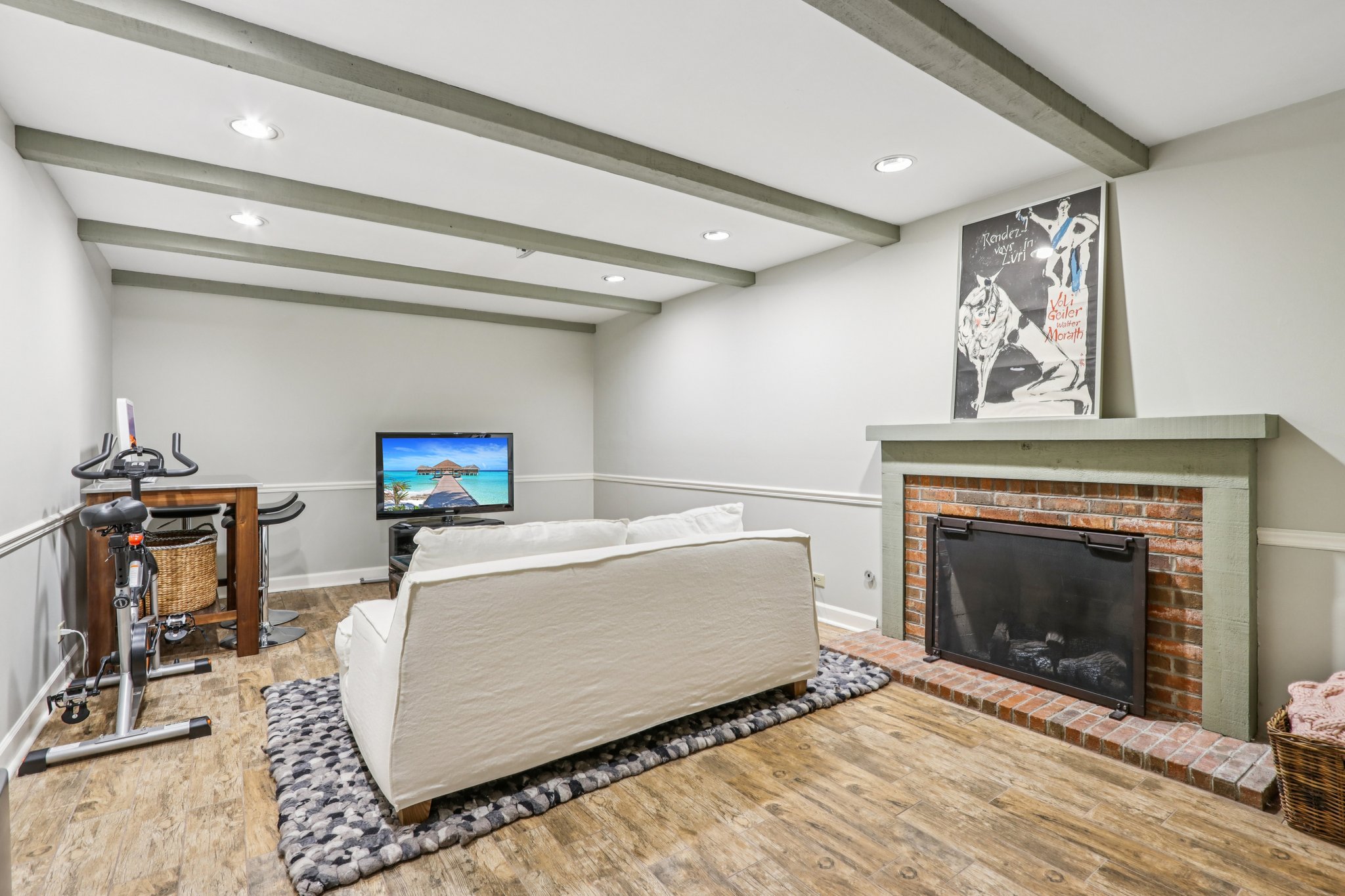 Landmark St-S2311-037.jpg