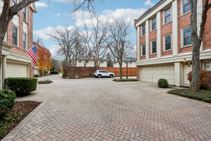 Landmark St-S2311-003.jpg