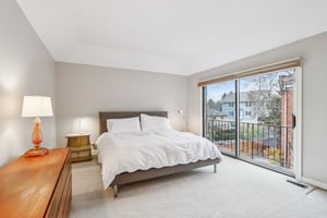 Landmark St-S2311-022.jpg