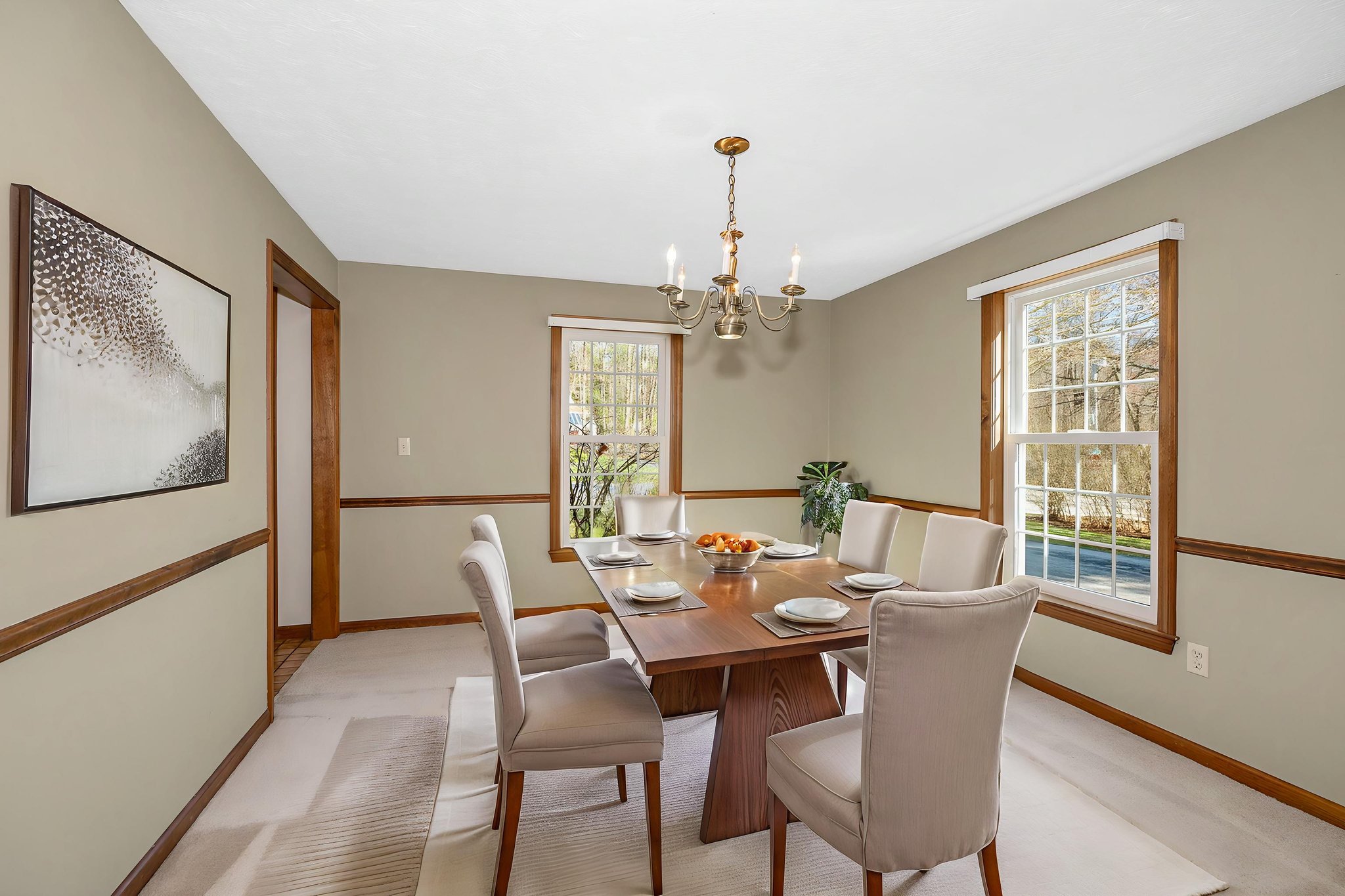 DSC_8325 virtually staged.jpeg