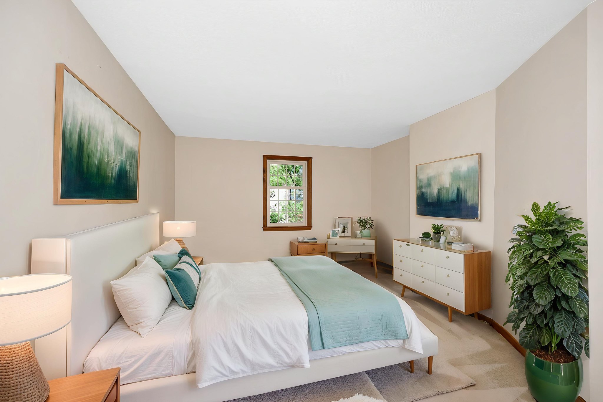 DSC_8342 virtually staged.jpeg