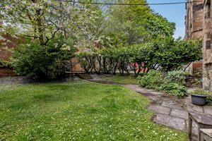  Photo 35