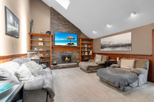  Photo 63