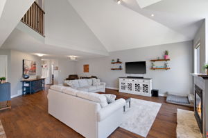  19 Melody Ln, Grand Valley, ON L0N 1G0, US Photo 10