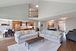  19 Melody Ln, Grand Valley, ON L0N 1G0, US Photo 9