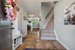  19 Melody Ln, Grand Valley, ON L0N 1G0, US Photo 4
