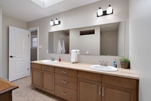  19 Melody Ln, Grand Valley, ON L0N 1G0, US Photo 22