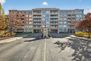 19 Northern Heights Dr 311, Richmond Hill ON