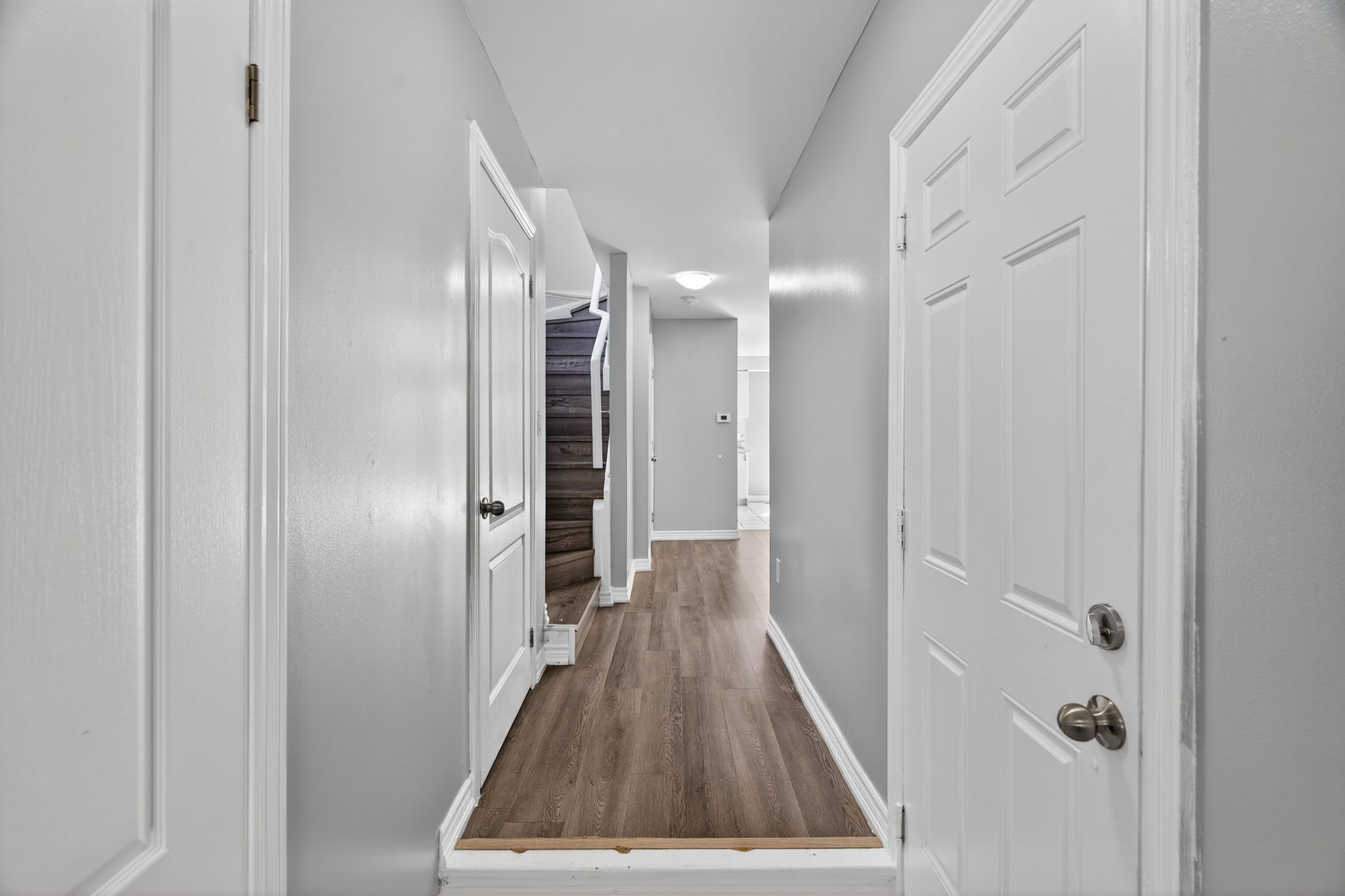19 Rednor Dr Brampton, ON L6P 1P4