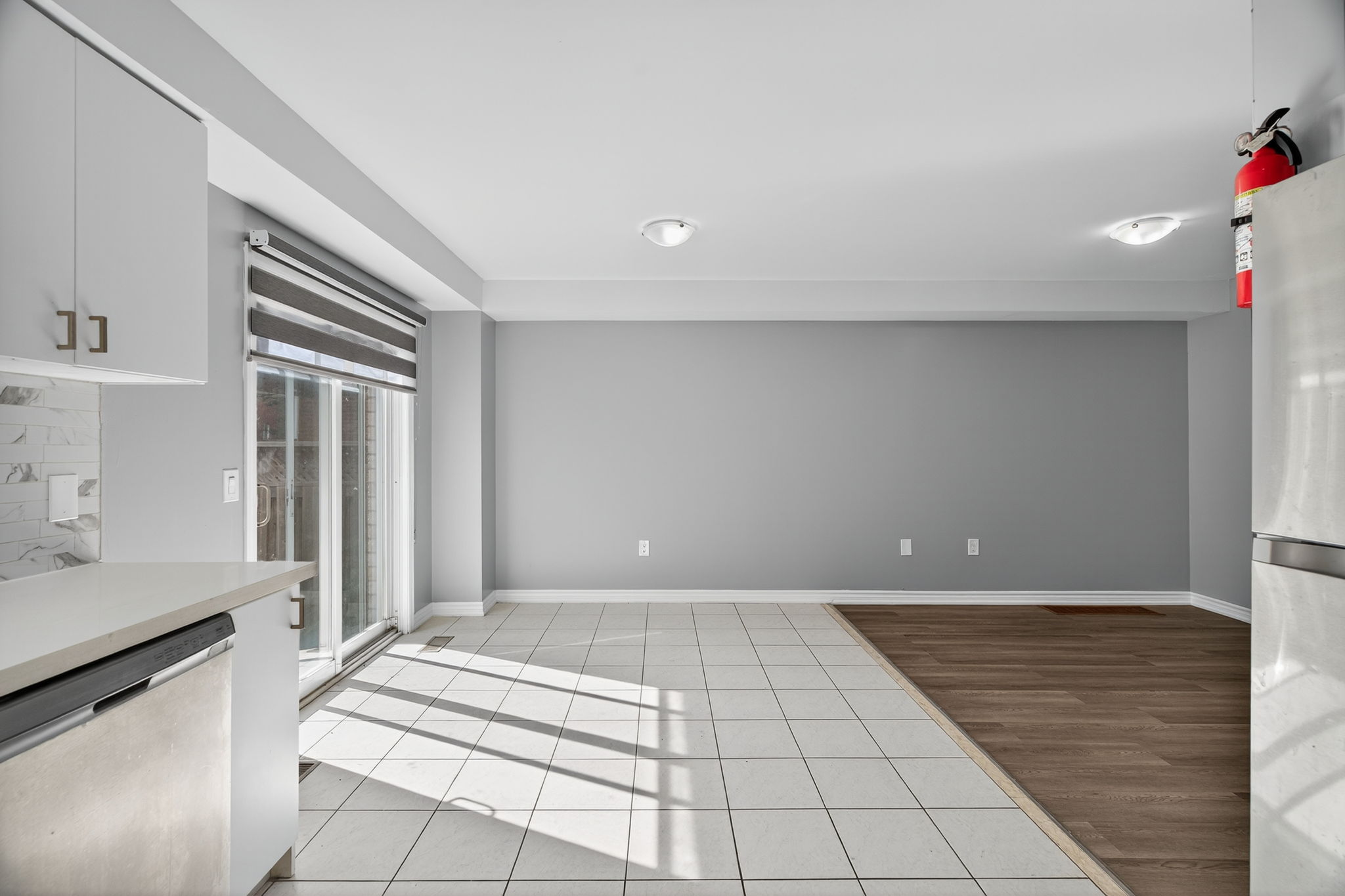 19 Rednor Dr Brampton, ON L6P 1P4
