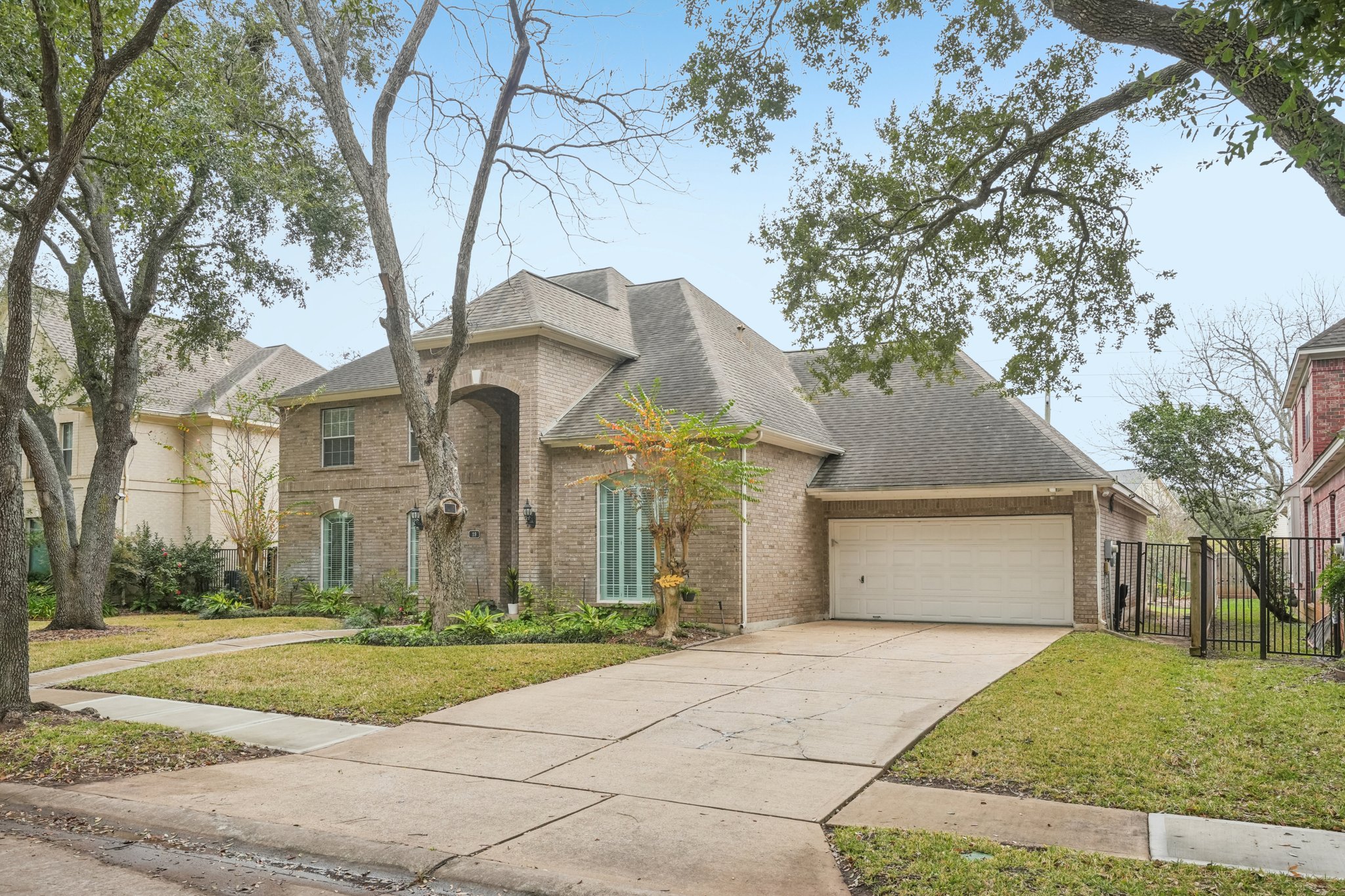 Rivercoach Ln-S1001-003.jpg