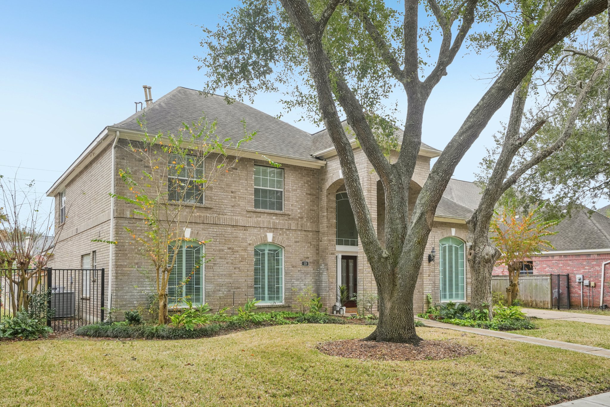 Rivercoach Ln-S1001-005.jpg