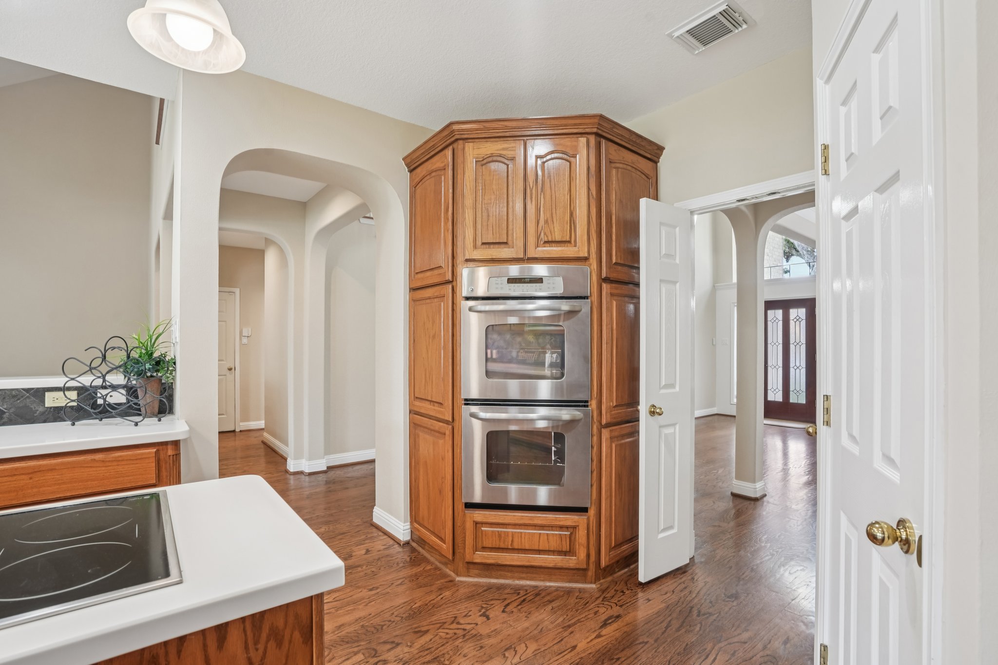 Rivercoach Ln-S1001-023.jpg