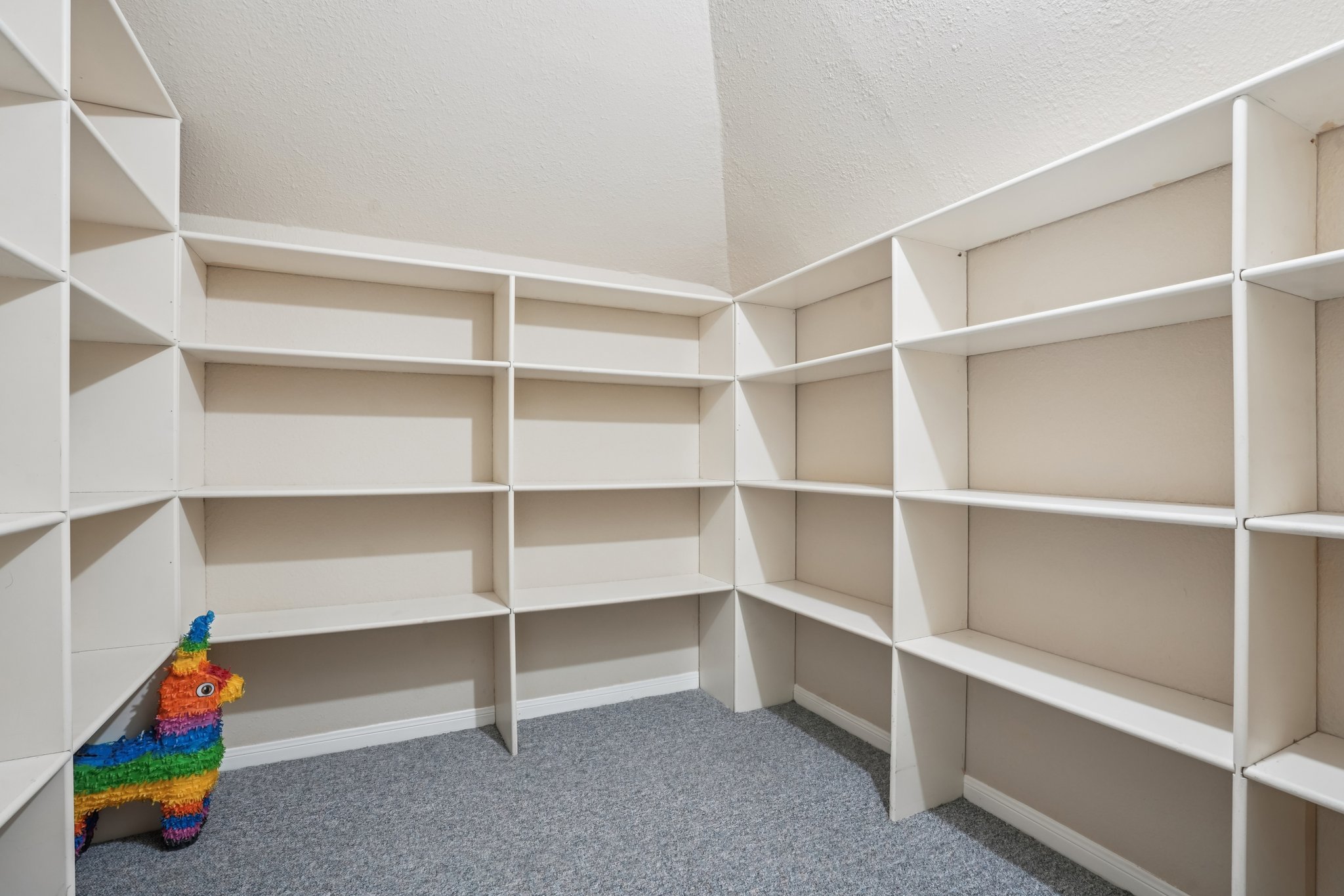 Rivercoach Ln-S1001-043.jpg