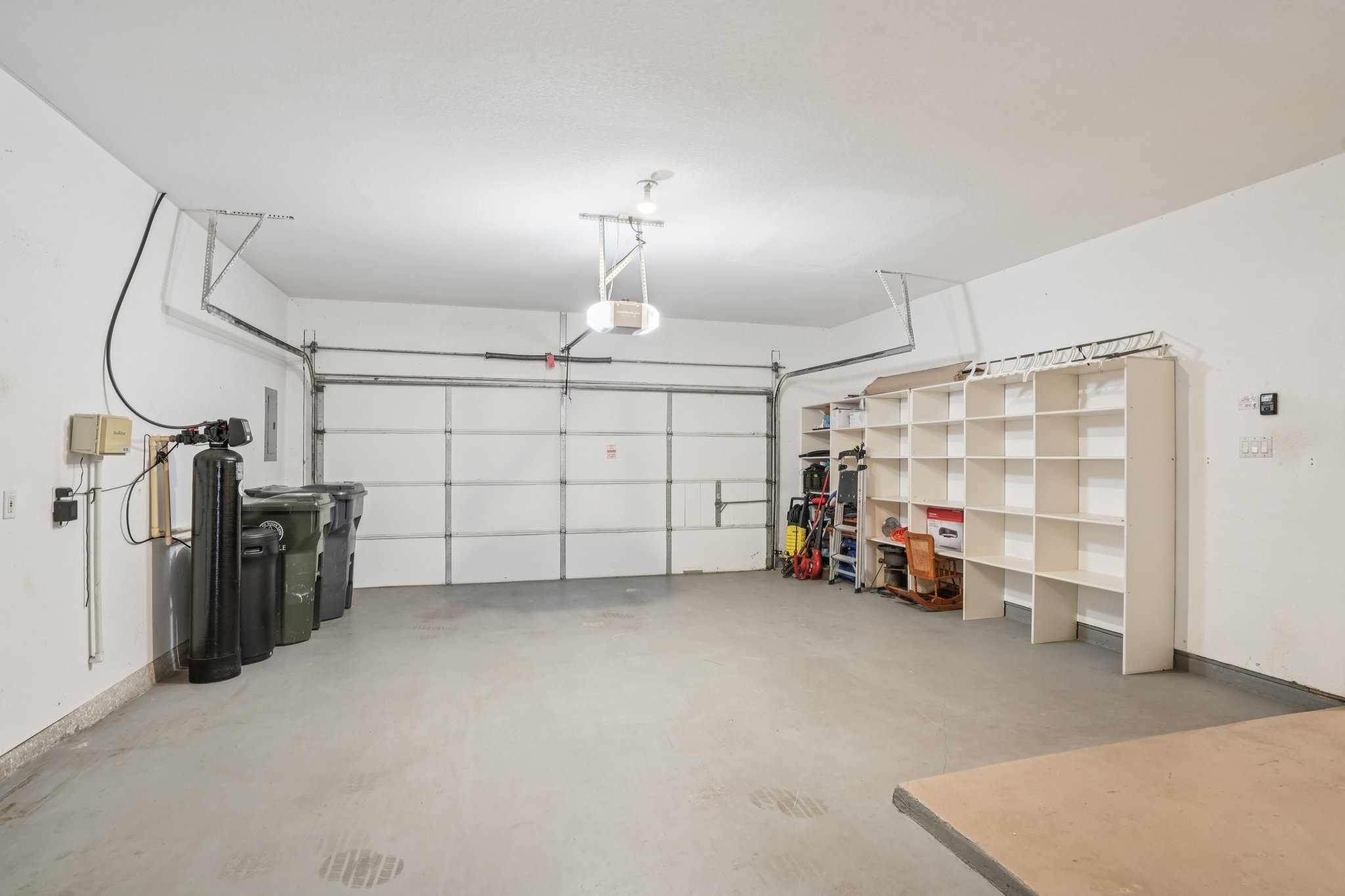 Rivercoach Ln-S1001-058.jpg