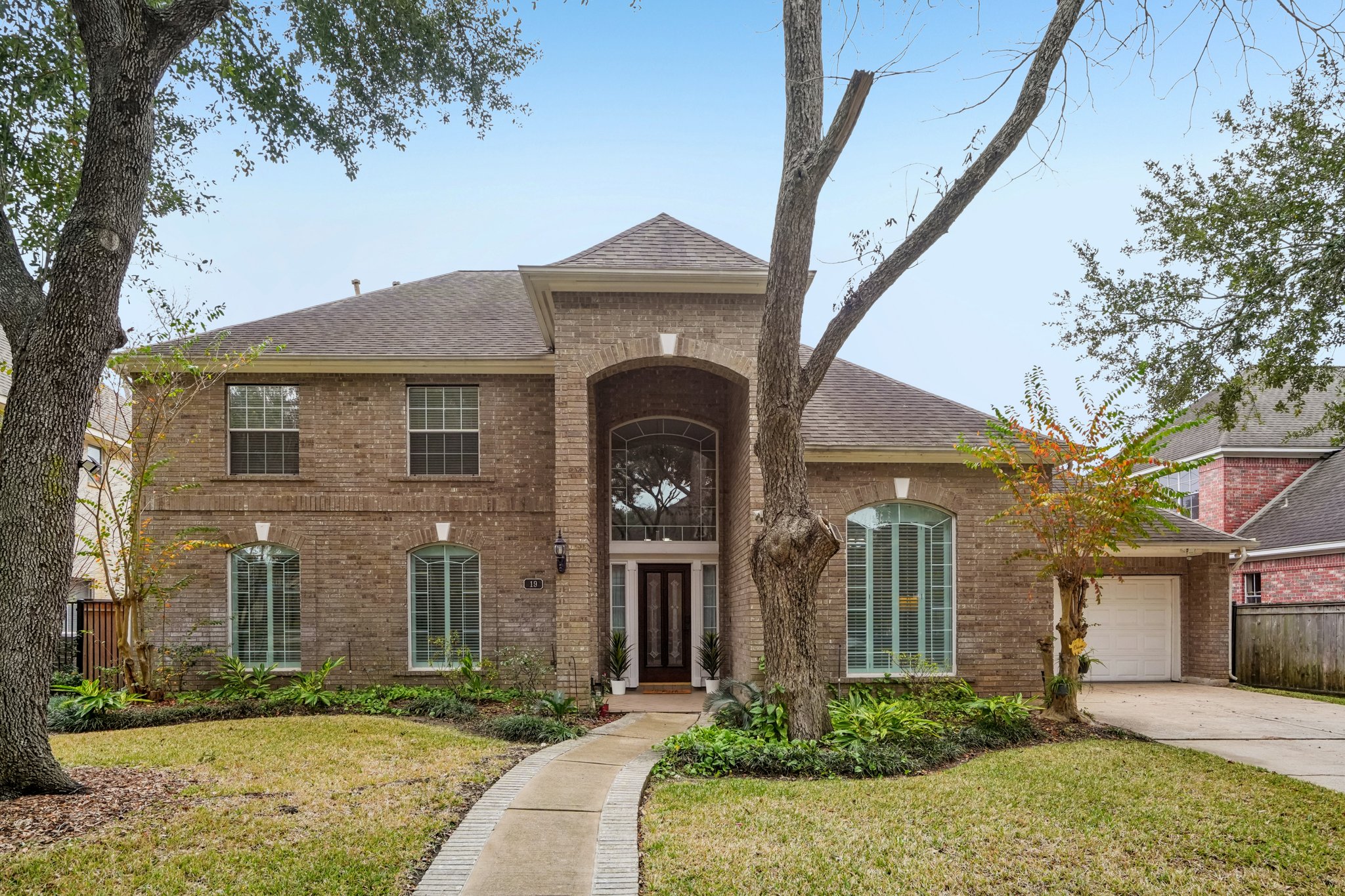 Rivercoach Ln-S1001-001r.jpg