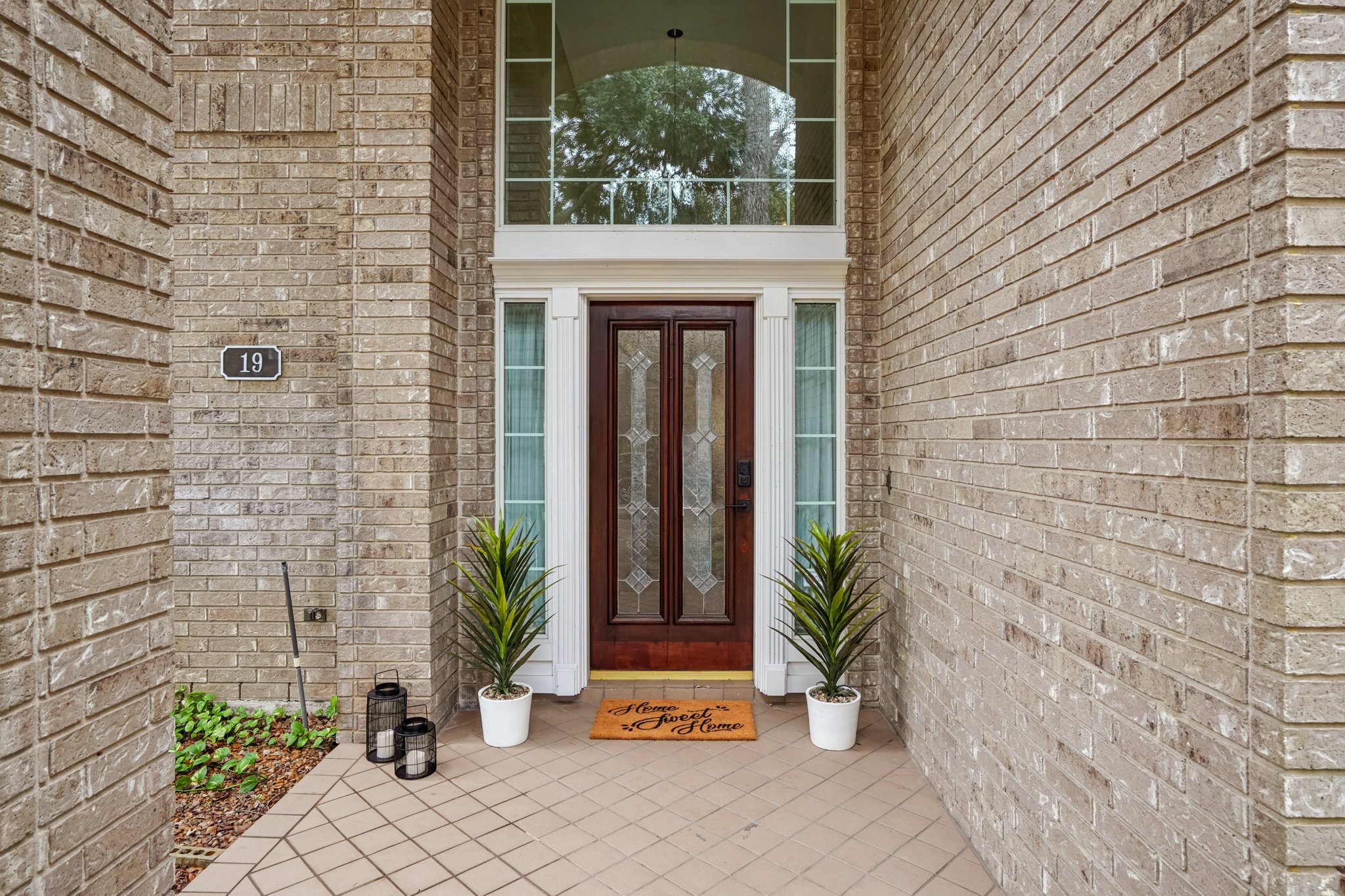 Rivercoach Ln-S1001-008r.jpg