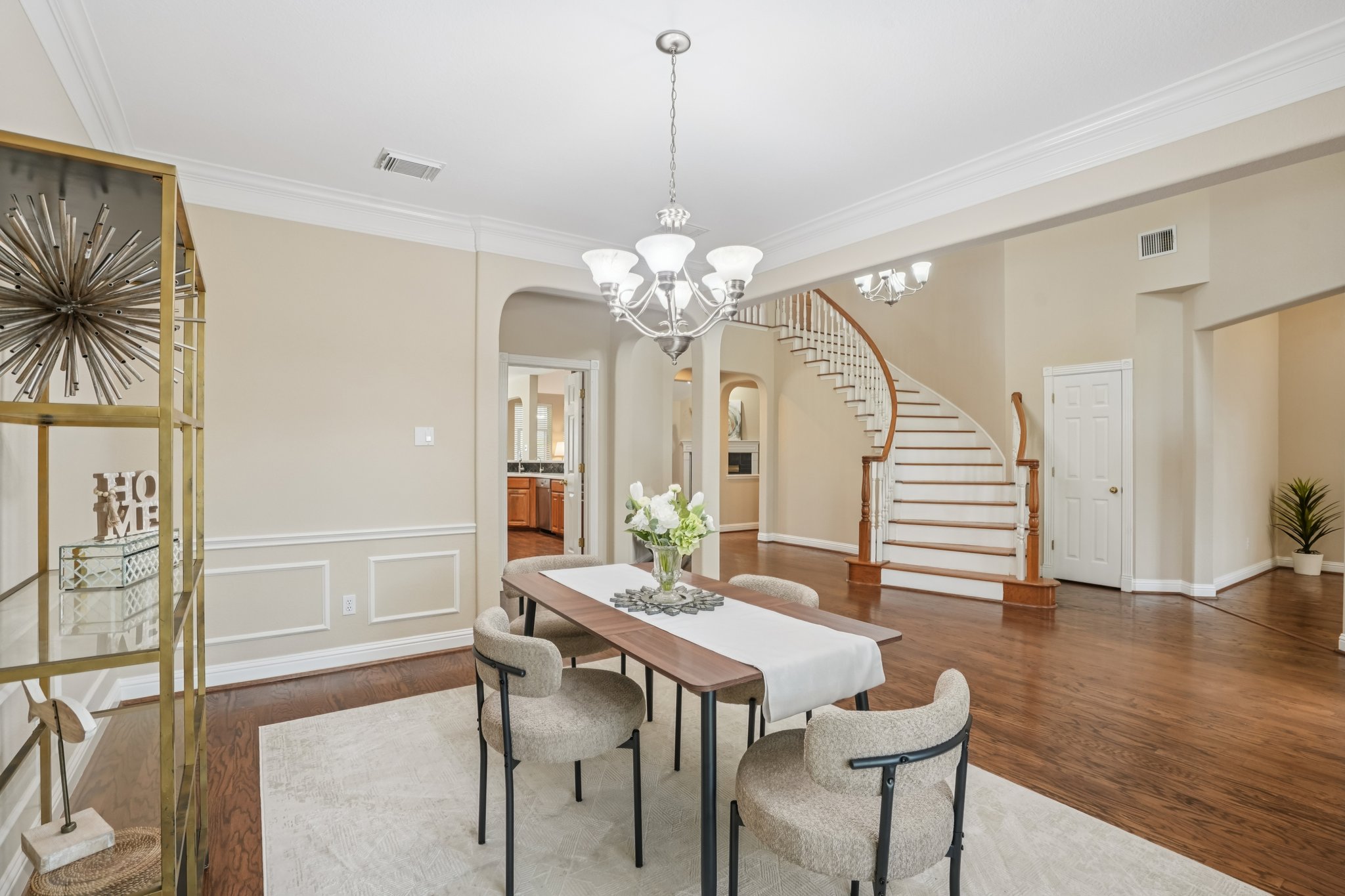 Rivercoach Ln-S1001-016r.jpg