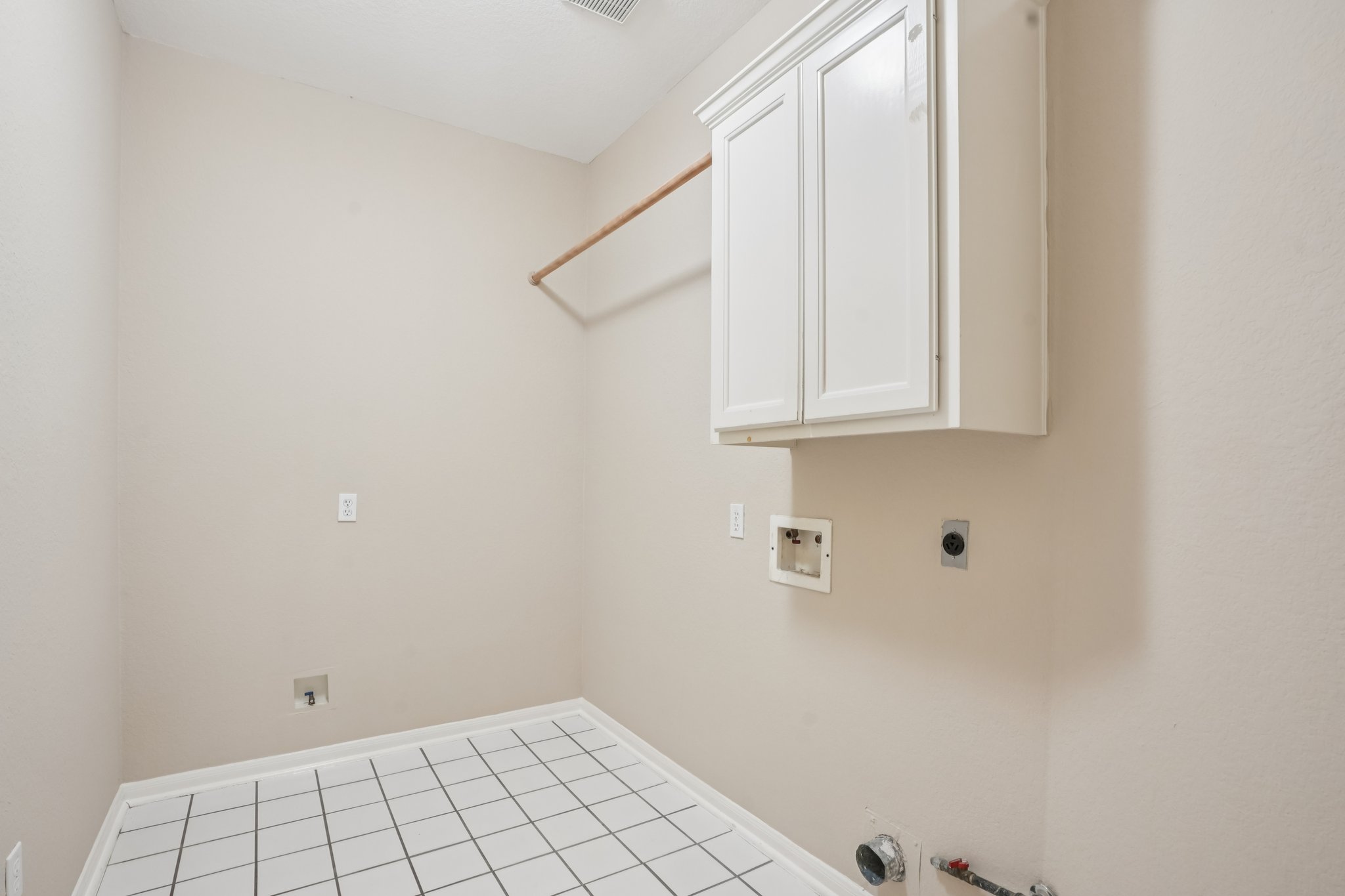 Rivercoach Ln-S1001-029r.jpg