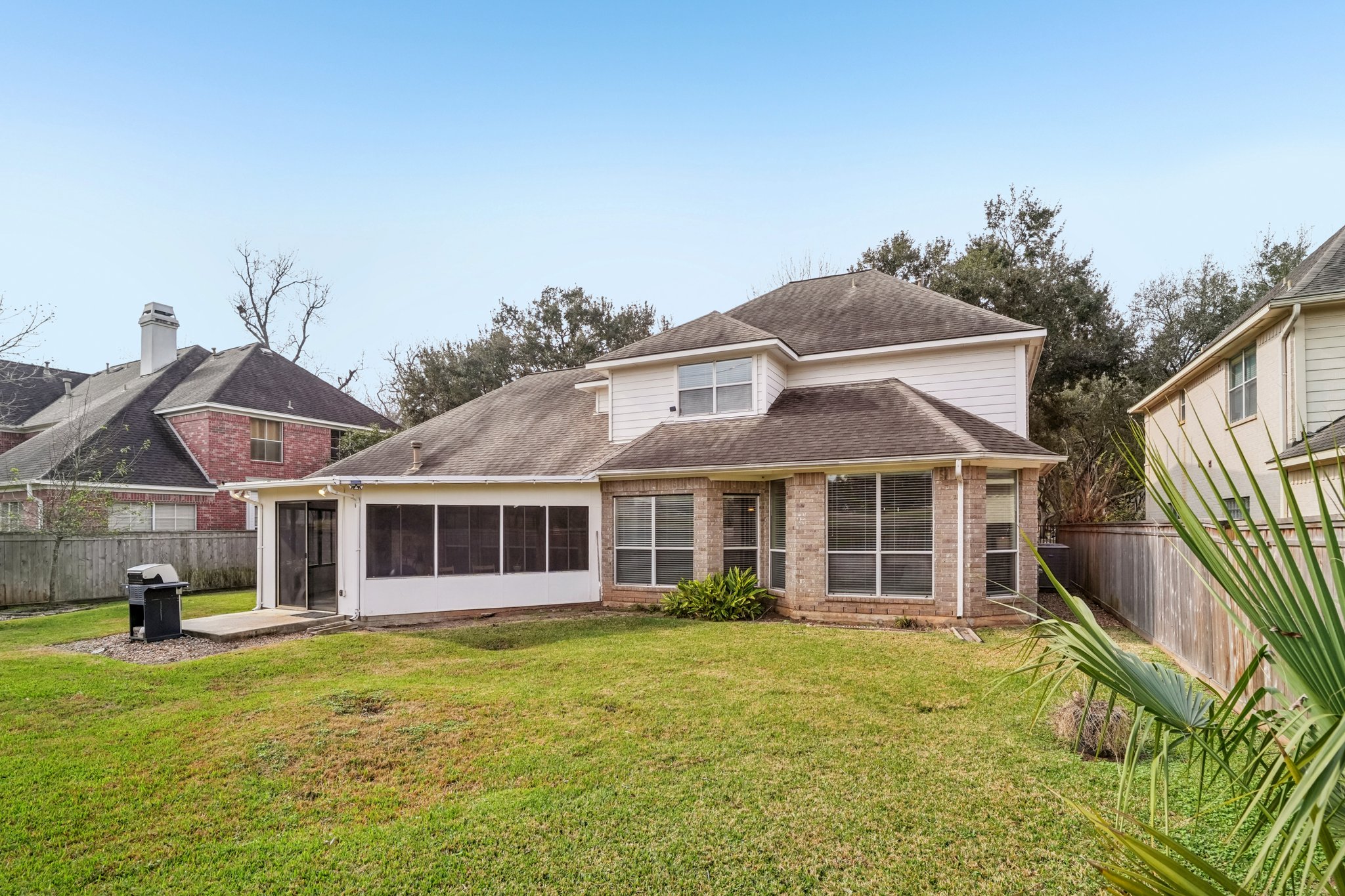 Rivercoach Ln-S1001-062r.jpg