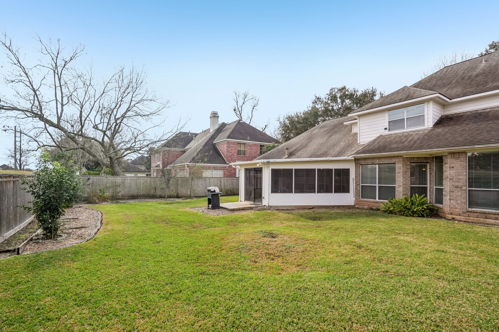 Rivercoach Ln-S1001-063r.jpg