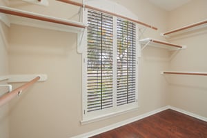 Rivercoach Ln-S1001-037.jpg