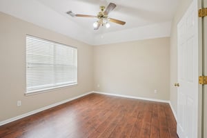 Rivercoach Ln-S1001-046.jpg