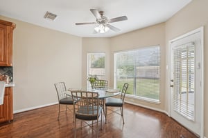 Rivercoach Ln-S1001-019r.jpg