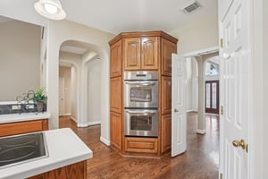 Rivercoach Ln-S1001-023r.jpg