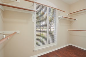 Rivercoach Ln-S1001-037r.jpg