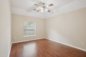 Rivercoach Ln-S1001-051r.jpg